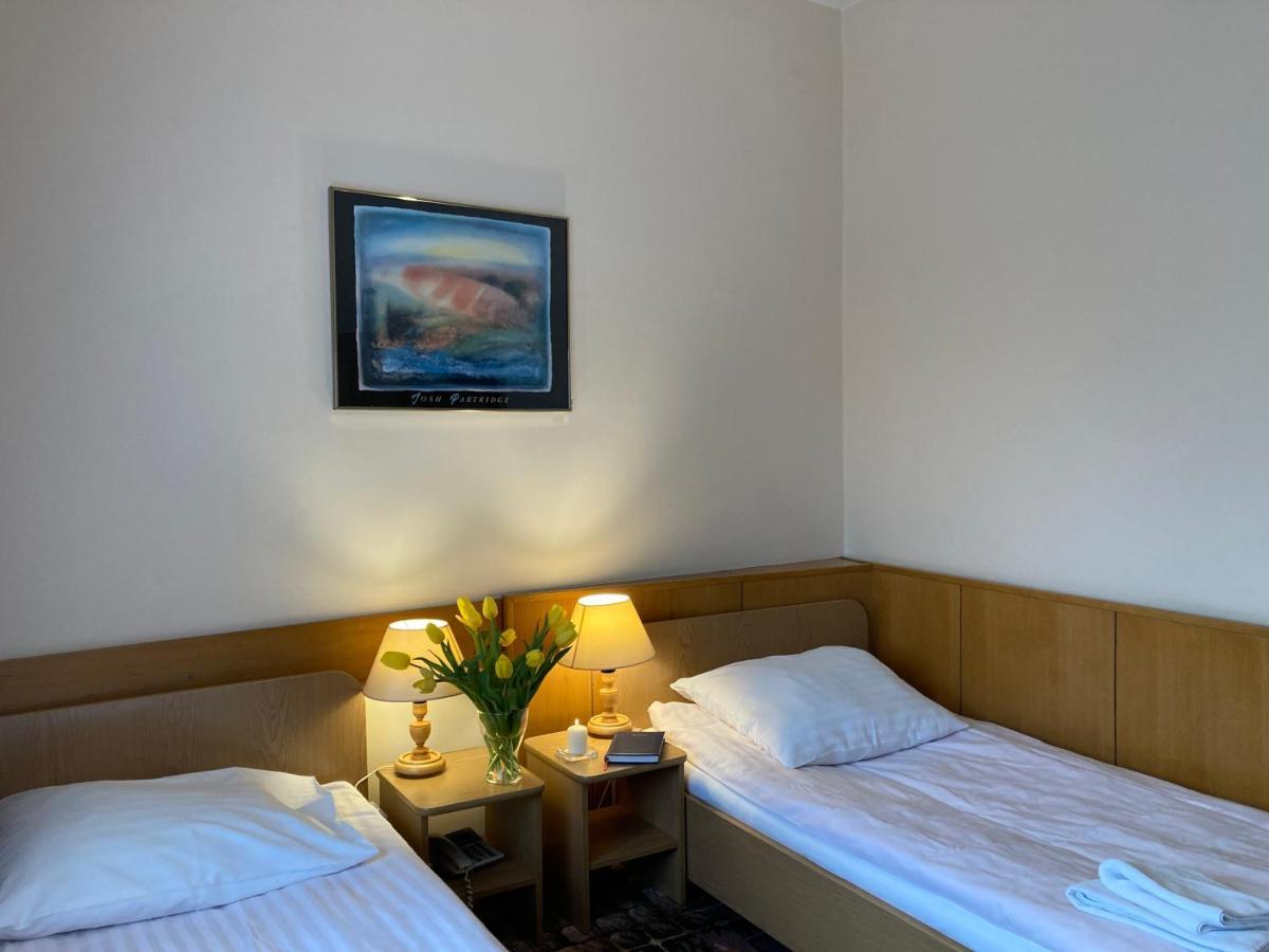 Bed and Breakfast Karat Варшава Екстер'єр фото