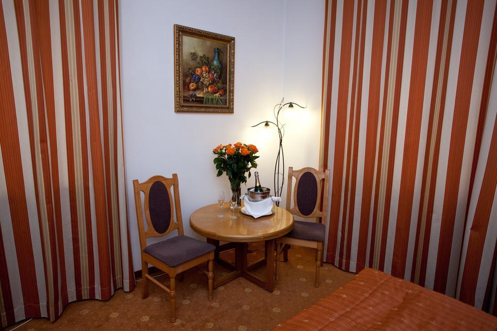 Bed and Breakfast Karat Варшава Екстер'єр фото